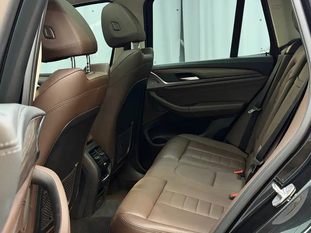 BMW X3 — миниатюра 30