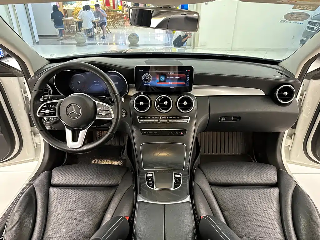 Mercedes-Benz C-Class — миниатюра 21