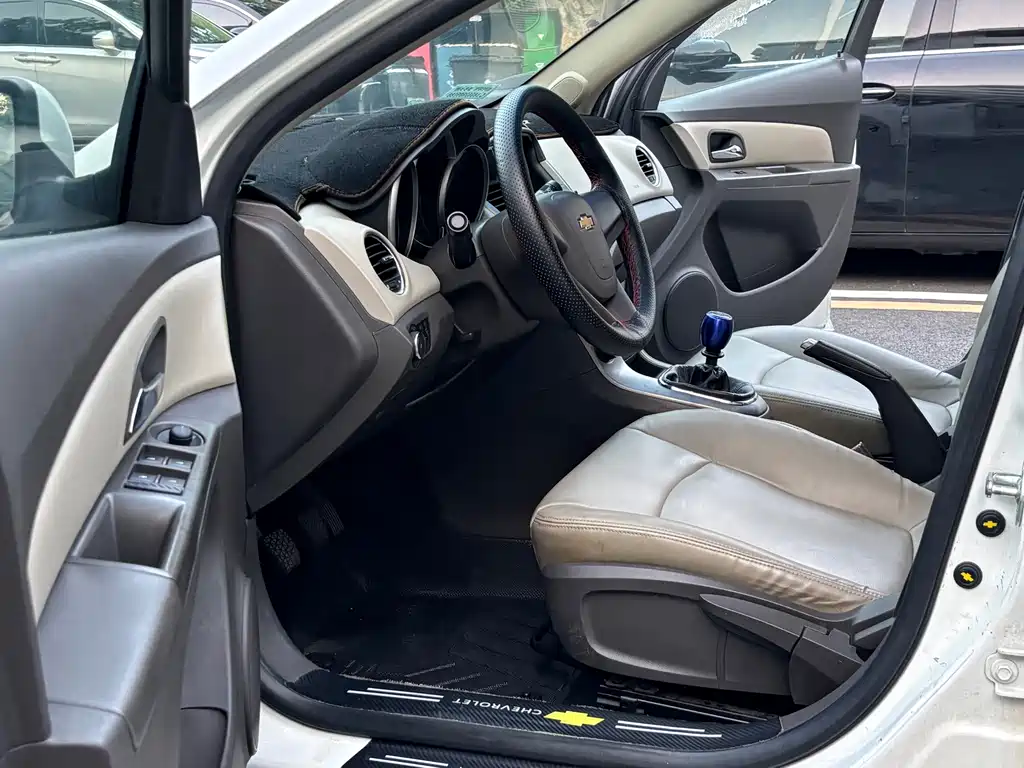 Chevrolet Cruze — миниатюра 7