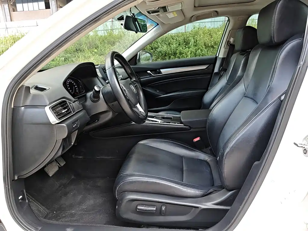 Honda Accord — миниатюра 7
