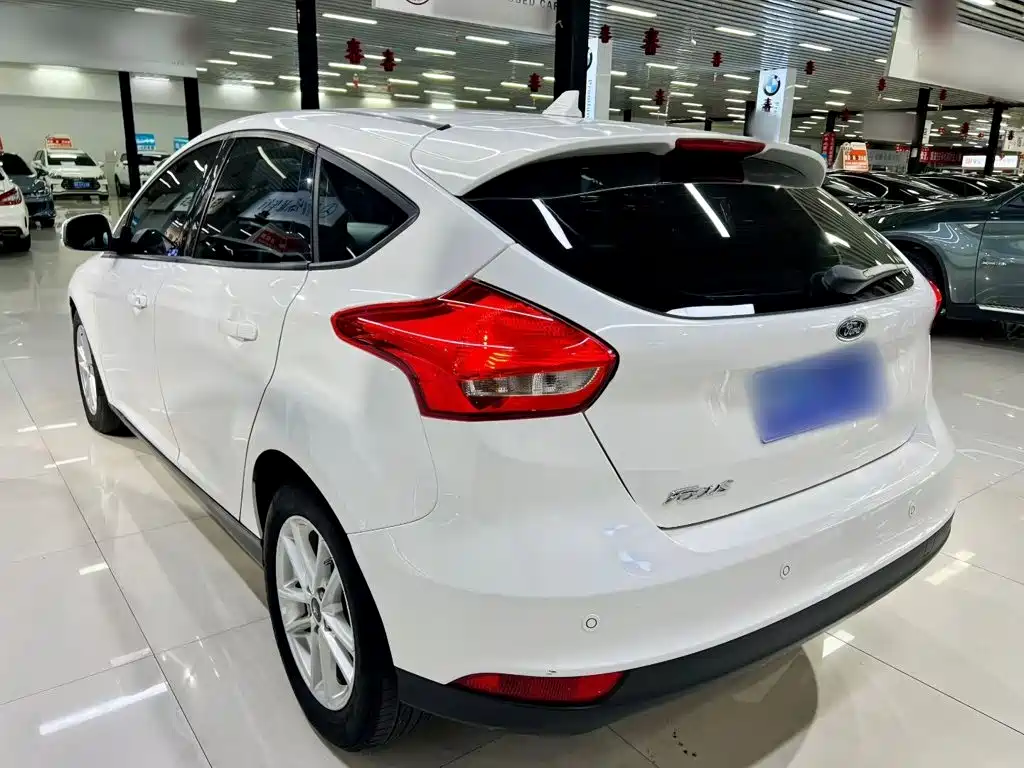Ford Focus — миниатюра 5
