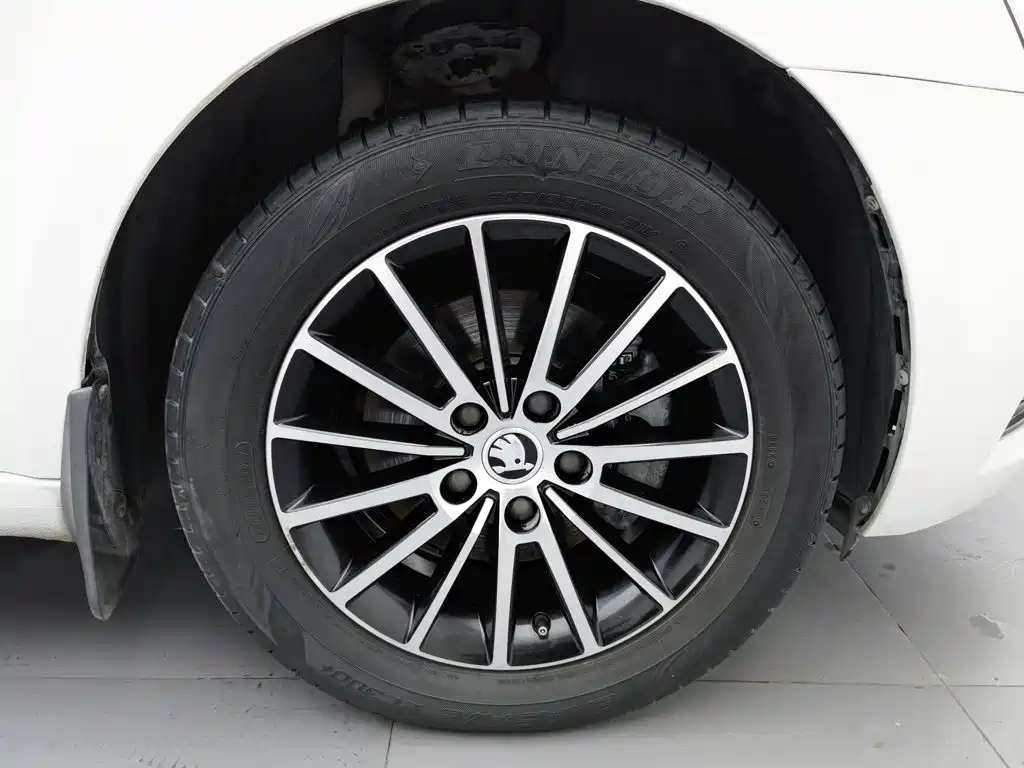 Skoda Octavia — миниатюра 17