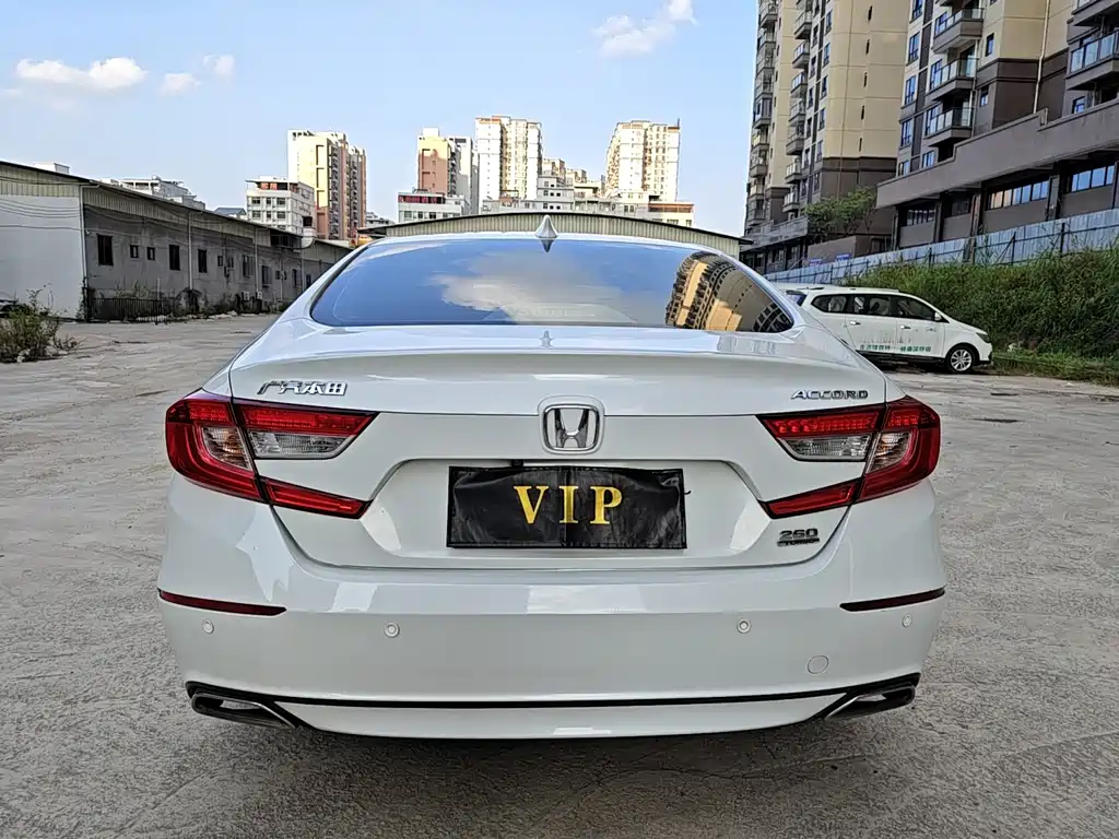 Honda Accord — миниатюра 5
