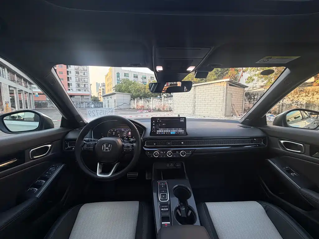 Honda Civic — миниатюра 6