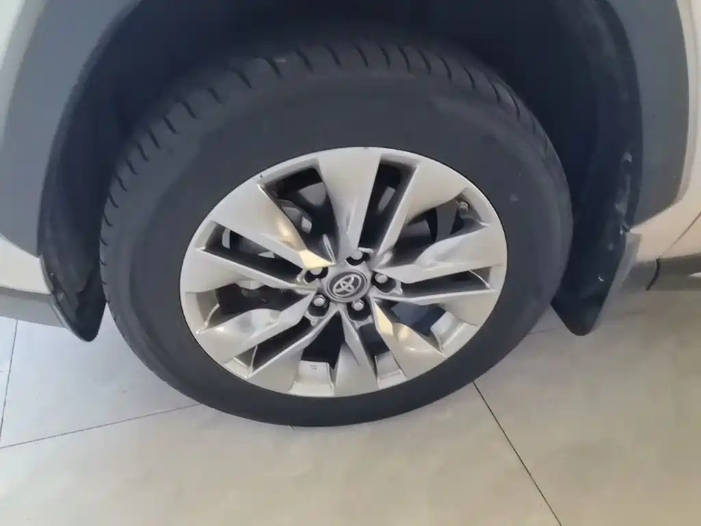 Toyota Wildlander — миниатюра 23