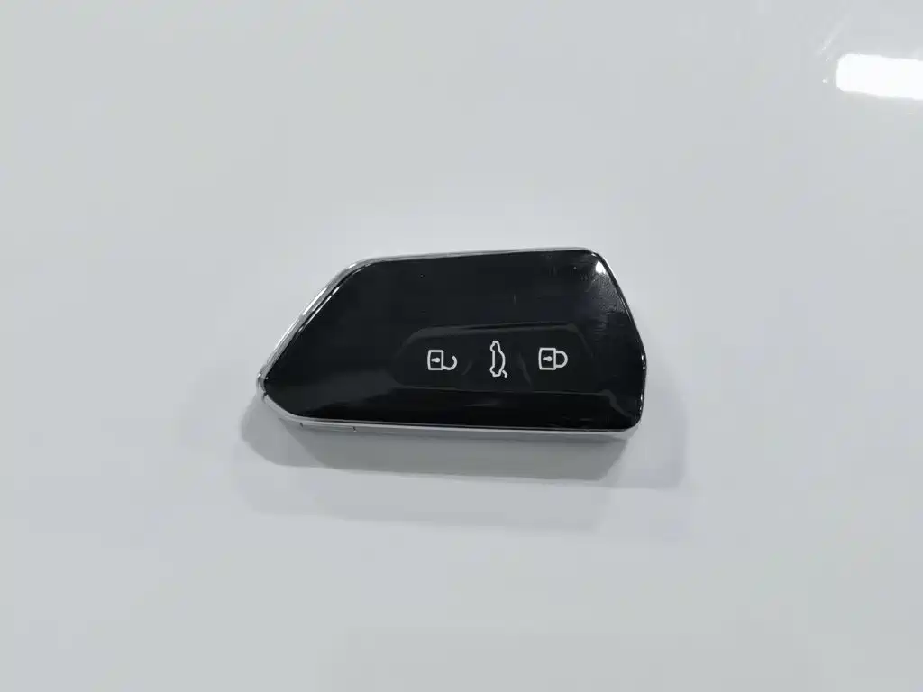 Volkswagen ID.4 X — миниатюра 19