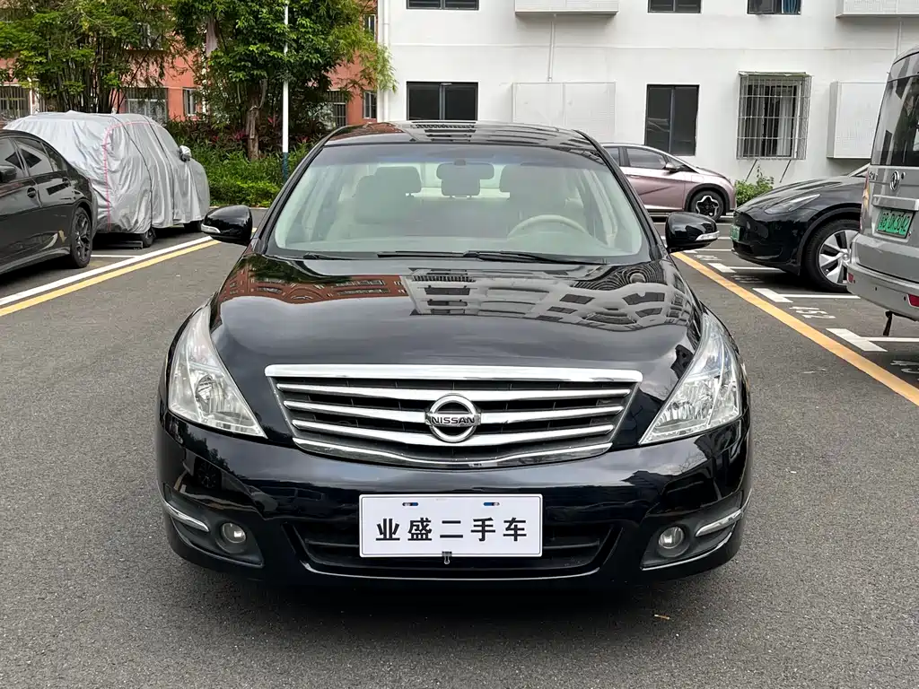 Nissan Altima 2010 2.0L XL