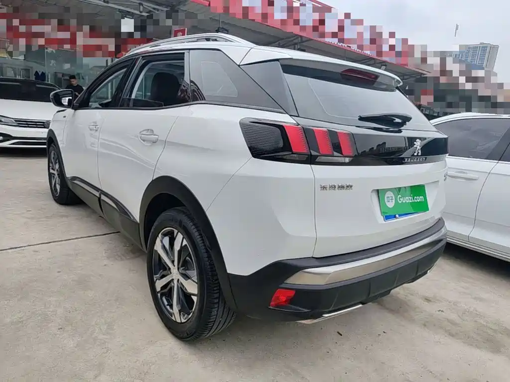 Peugeot 4008 — миниатюра 5