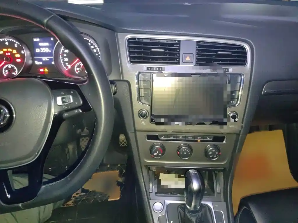 Volkswagen Golf — миниатюра 6