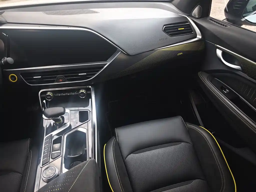 Geely TugellaS S 2021 2.0TD AT