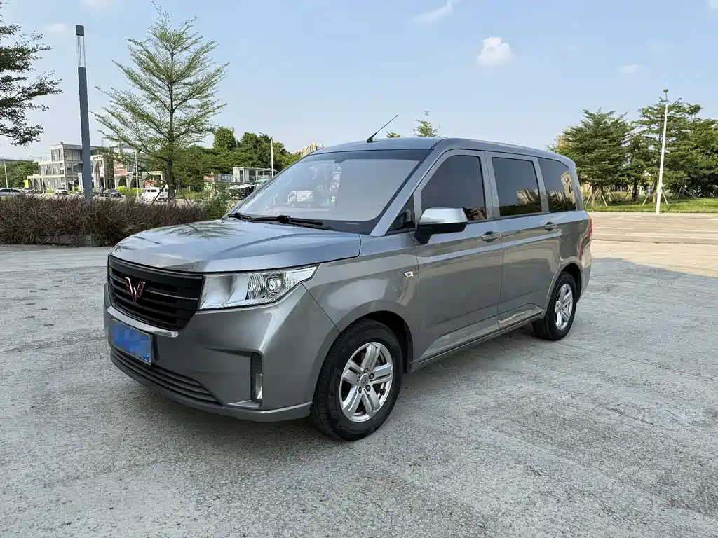 Wuling Hongguang PLUS — миниатюра 3