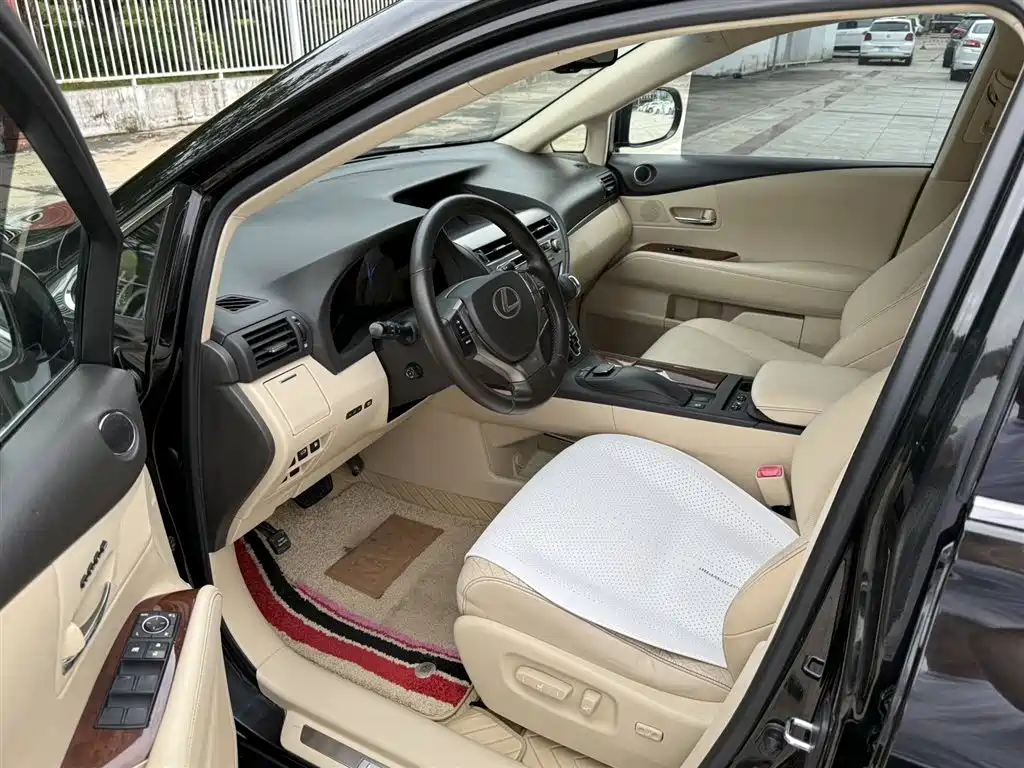 Lexus RX 2013 270 Luxury