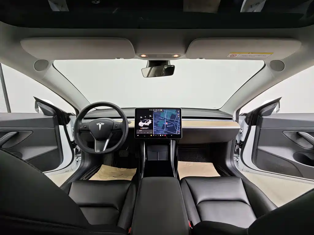 Tesla Model 3 — фотографии объявления, Фото 19
