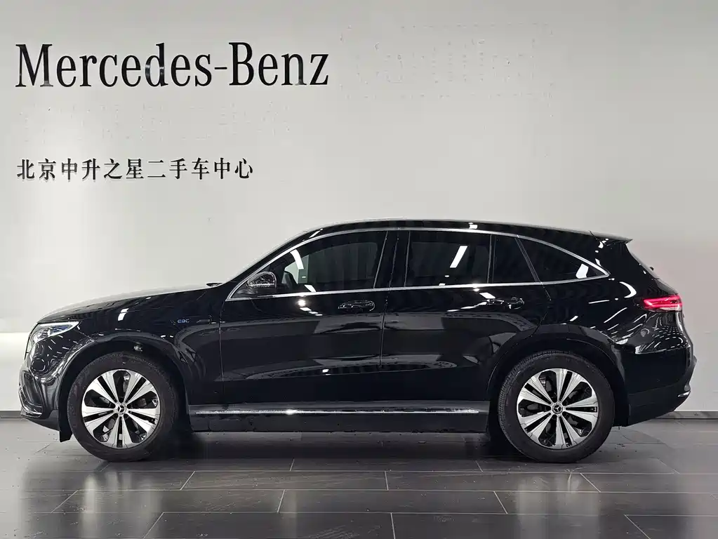 Mercedes-Benz EQC — миниатюра 2