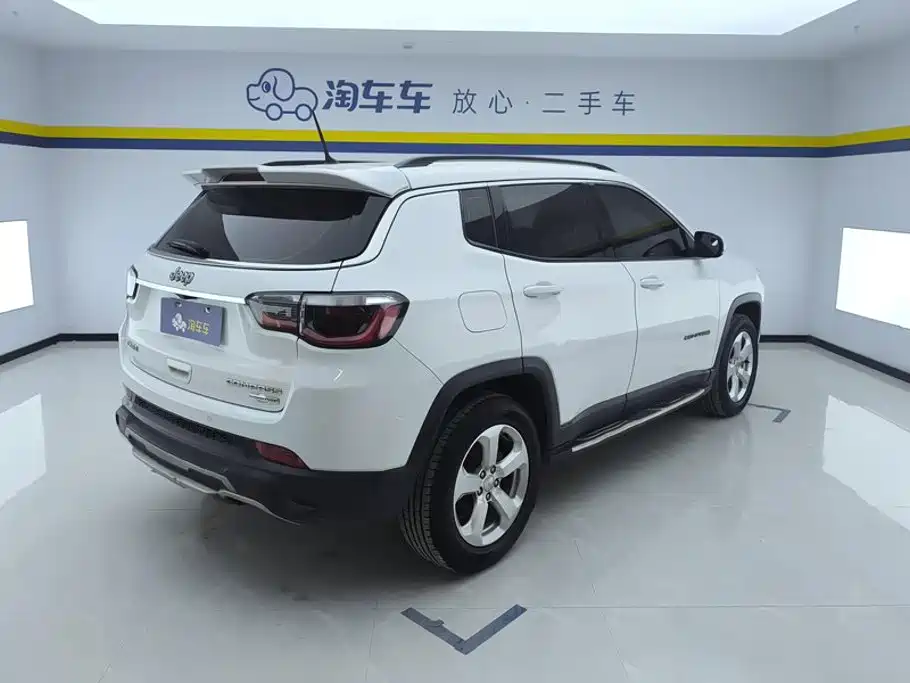 Jeep Compass — миниатюра 3