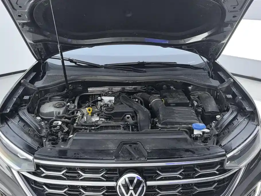 Volkswagen Tayron 2025 300TSI