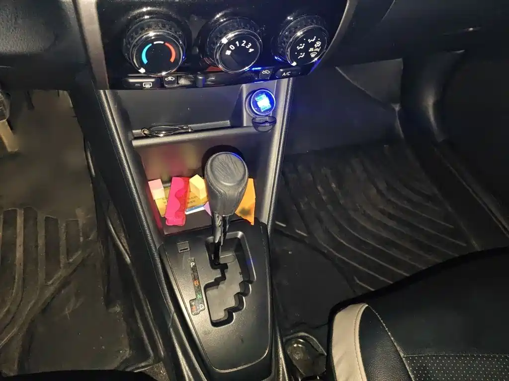 Toyota Yaris L — миниатюра 7