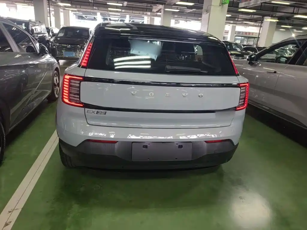 Volvo EX30 — миниатюра 6