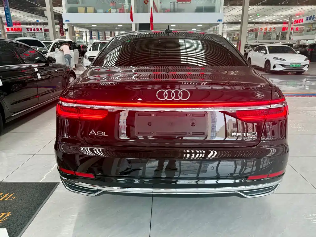 Audi A8 — миниатюра 3