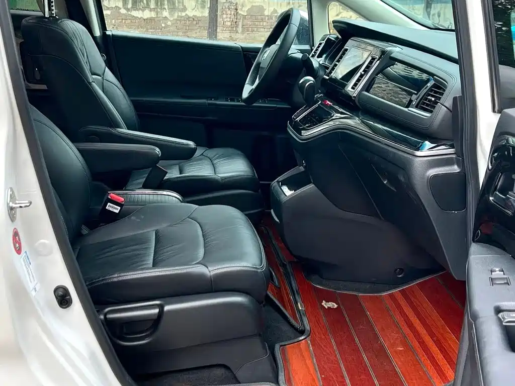 Honda Elysion — миниатюра 7