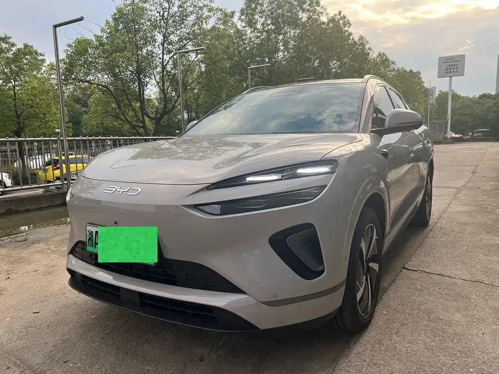 BYD Sealion 06