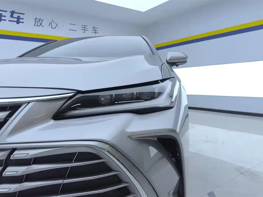Toyota Avalon 2024 2.0L Luxury