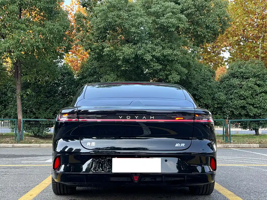 Voyah Passion 2023 Flagship