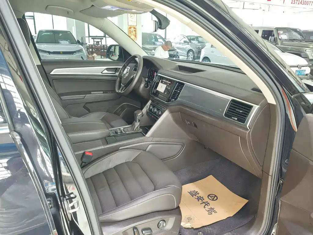 Volkswagen Teramont — миниатюра 7