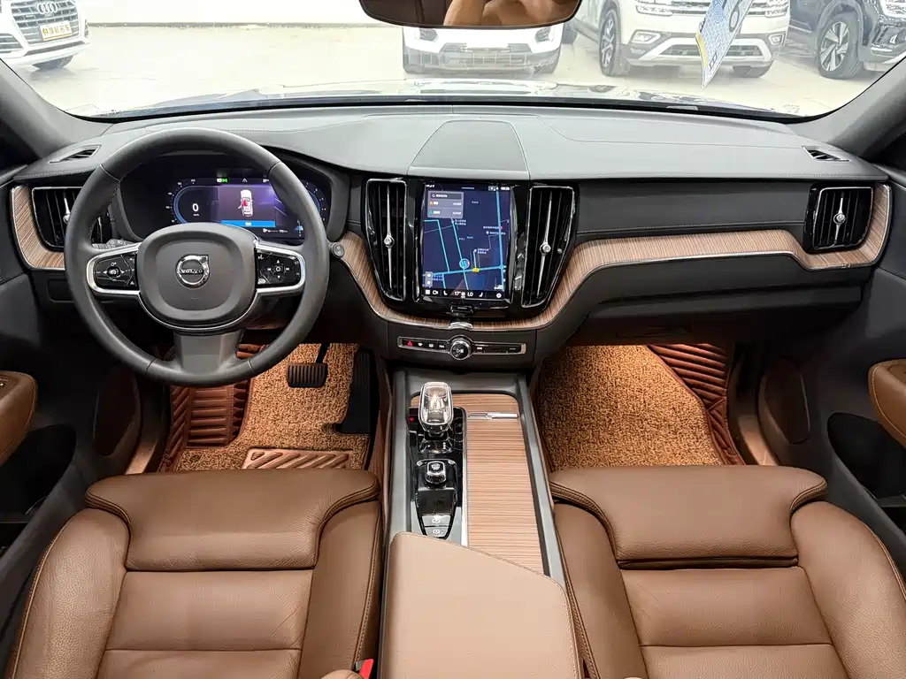 Volvo XC60 — миниатюра 6