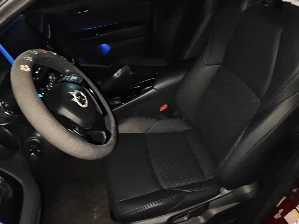 Toyota IZOA — миниатюра 12