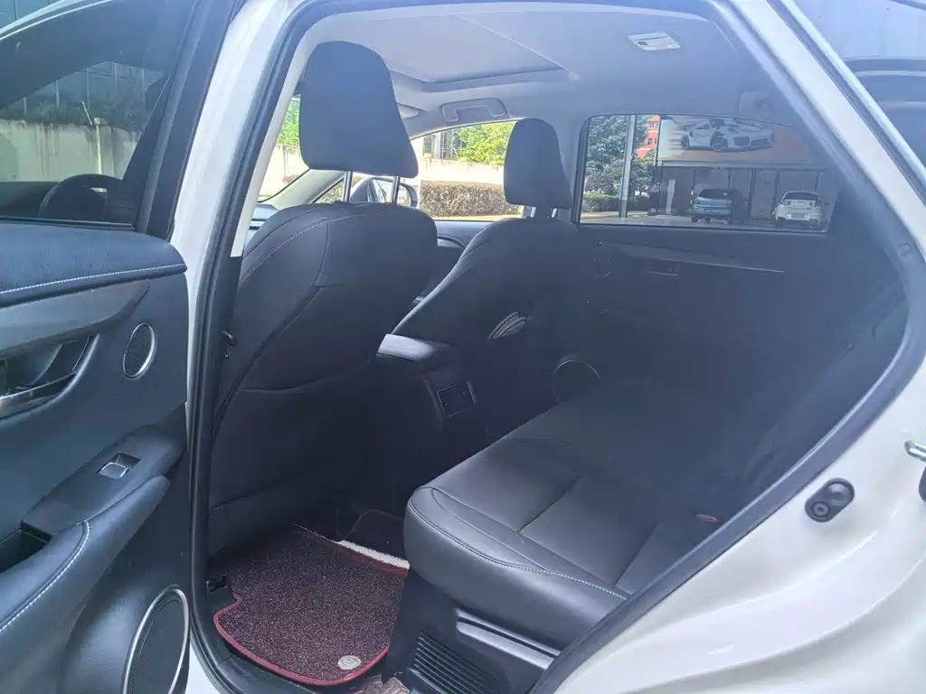 Lexus NX — миниатюра 6