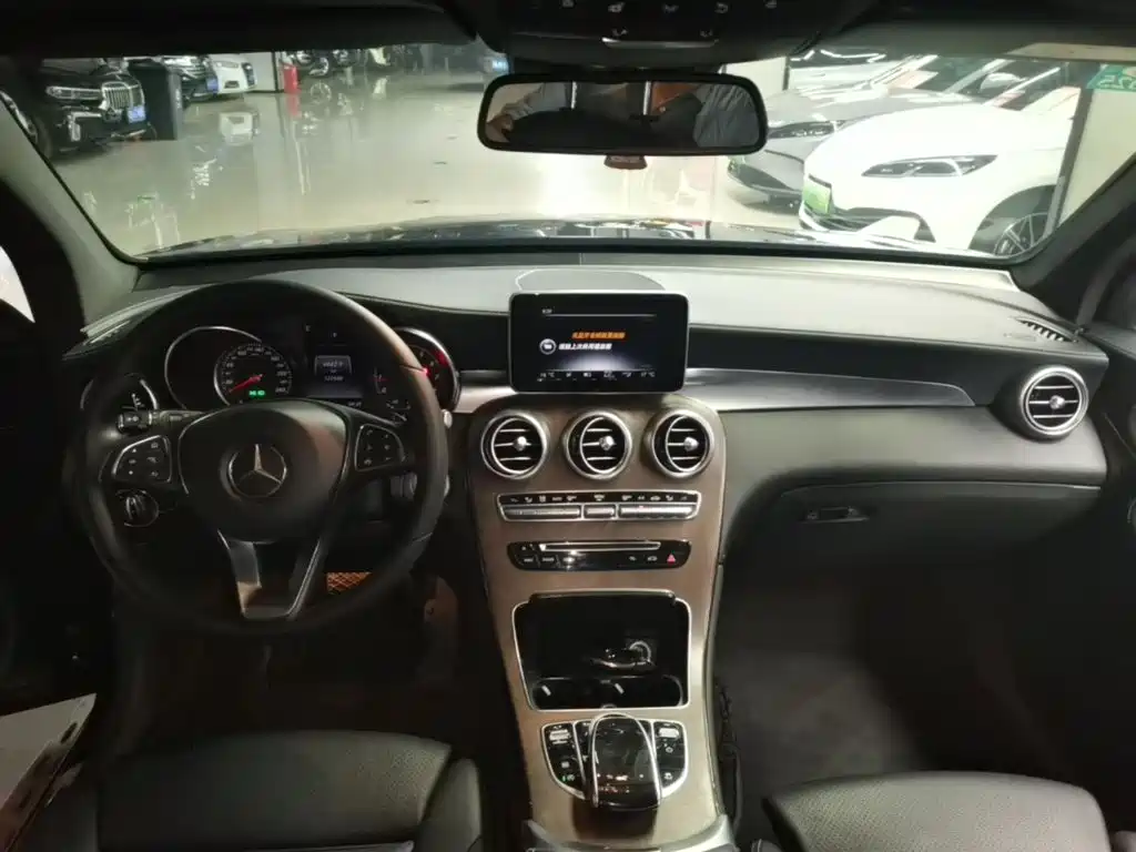Mercedes-Benz GLC — миниатюра 10