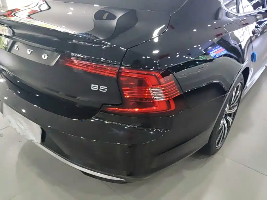 Volvo S90 — миниатюра 8