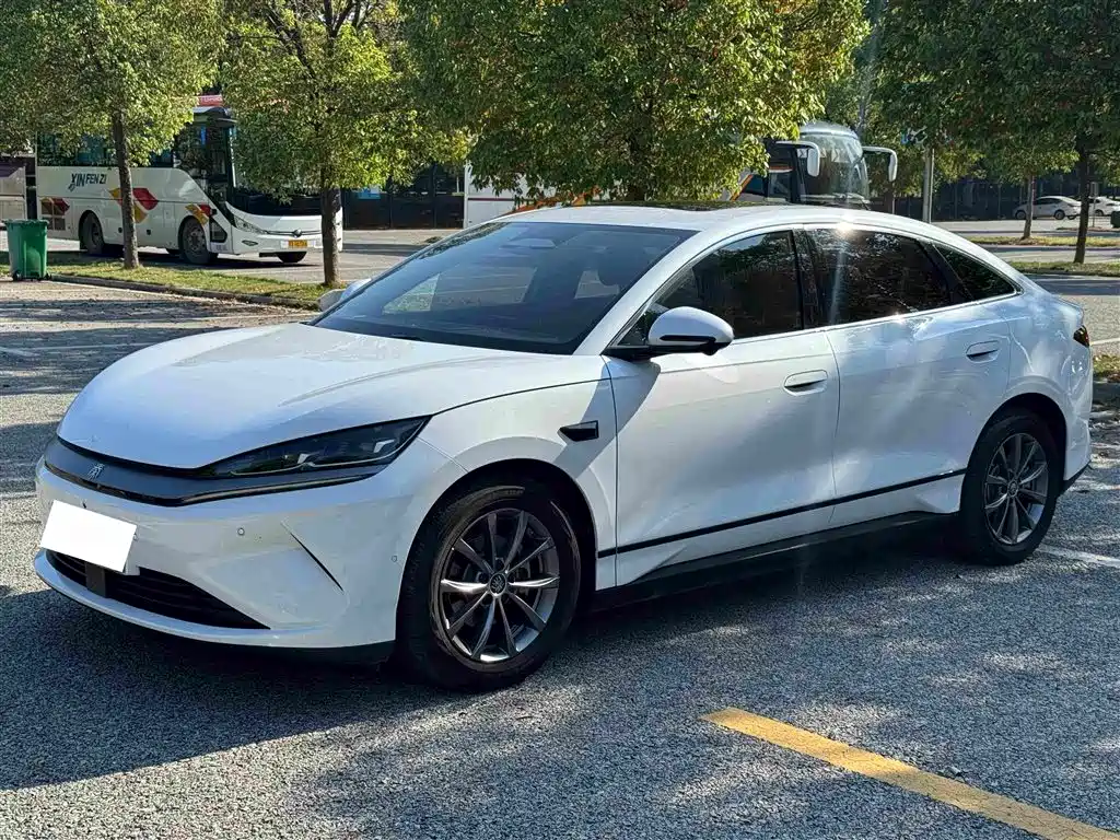 BYD Qin L — миниатюра 8