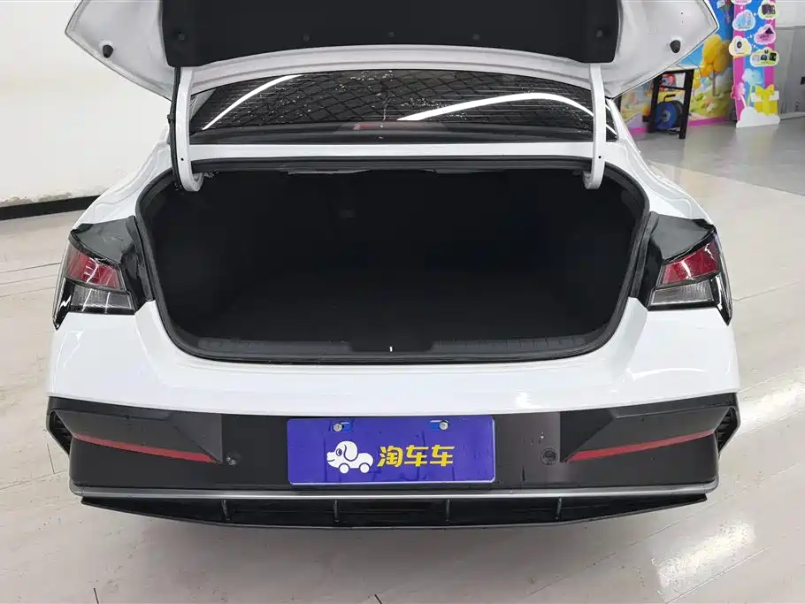 Hyundai Elantra 2023 1.5L CVT GLX Elite