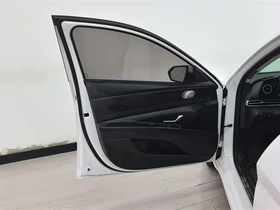 Hyundai Elantra 2023 1.5L CVT GLX Elite