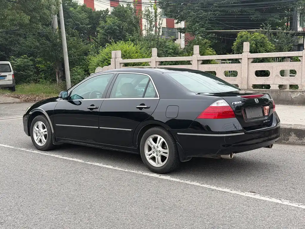 Honda Accord 2006 3.0L V6 Luxury
