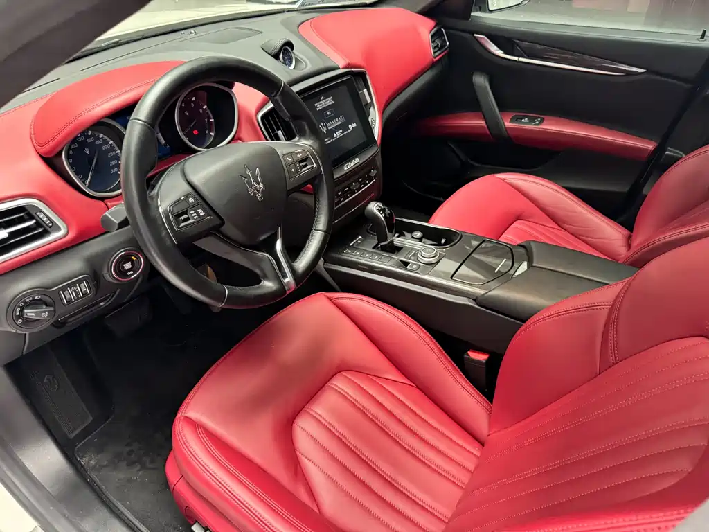 Maserati Ghibli — миниатюра 11