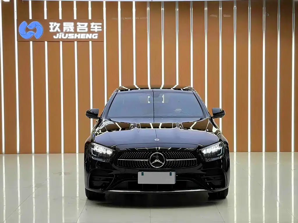 Mercedes-Benz E-Class — миниатюра 3