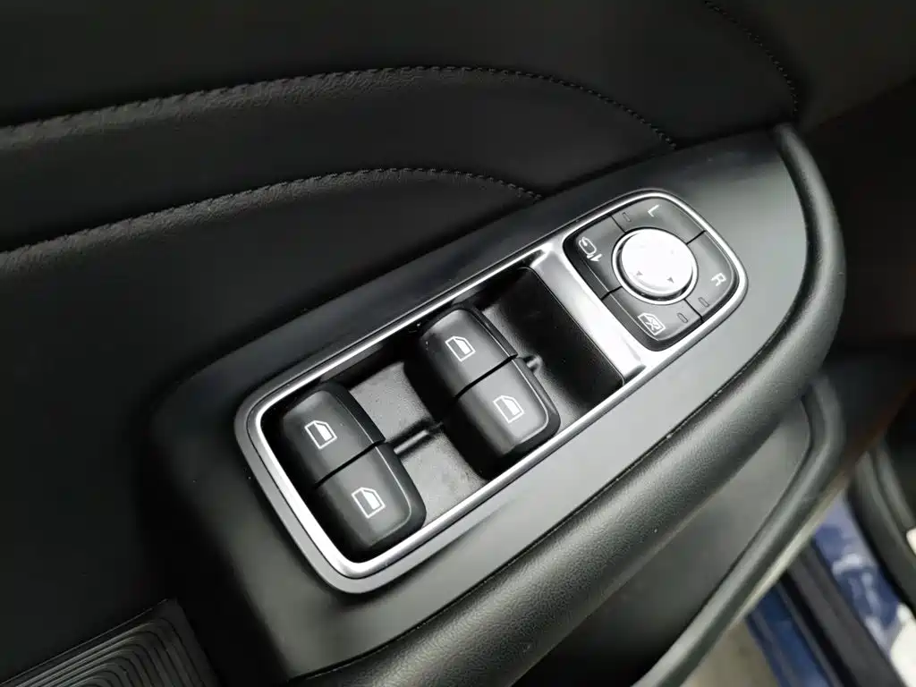 Roewe iMAX8 — миниатюра 9