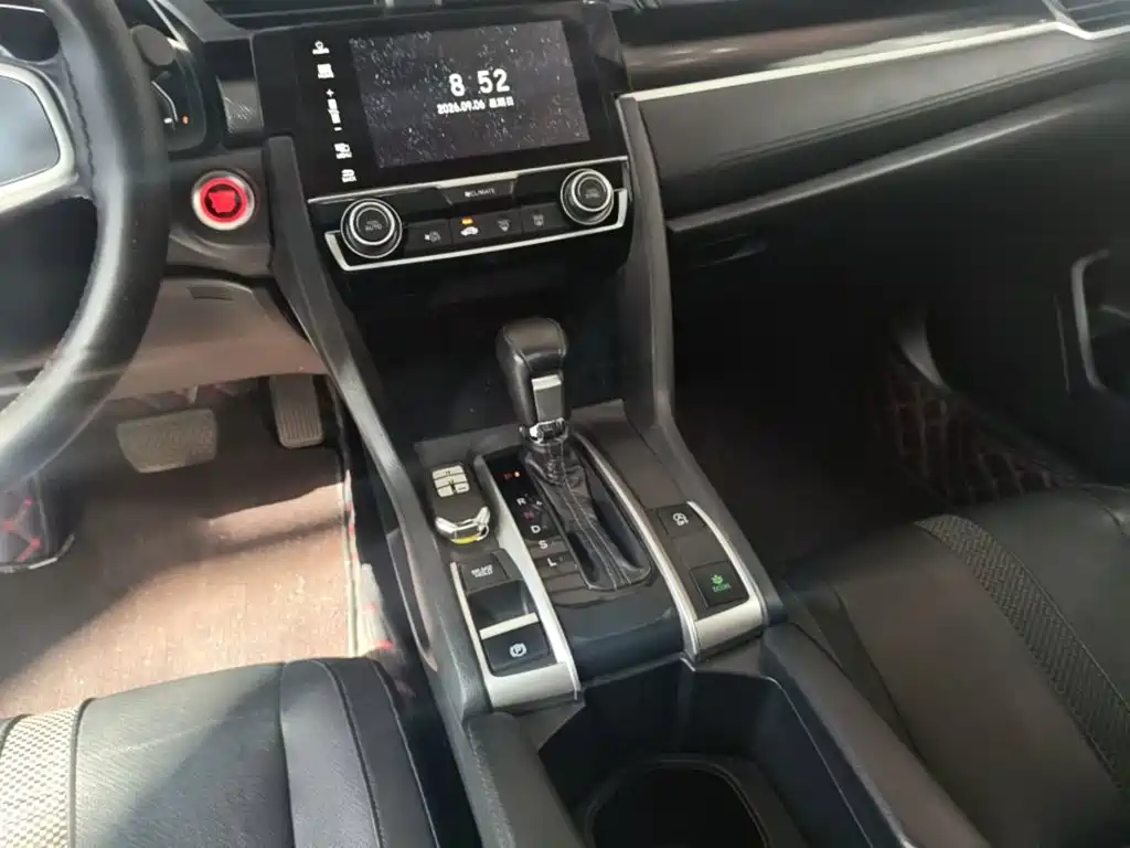 Honda Civic — миниатюра 14