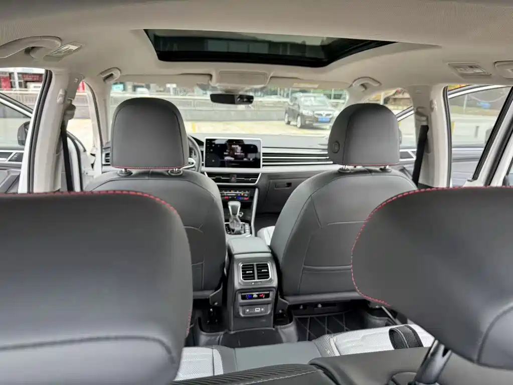 Volkswagen Tiguan X — миниатюра 19