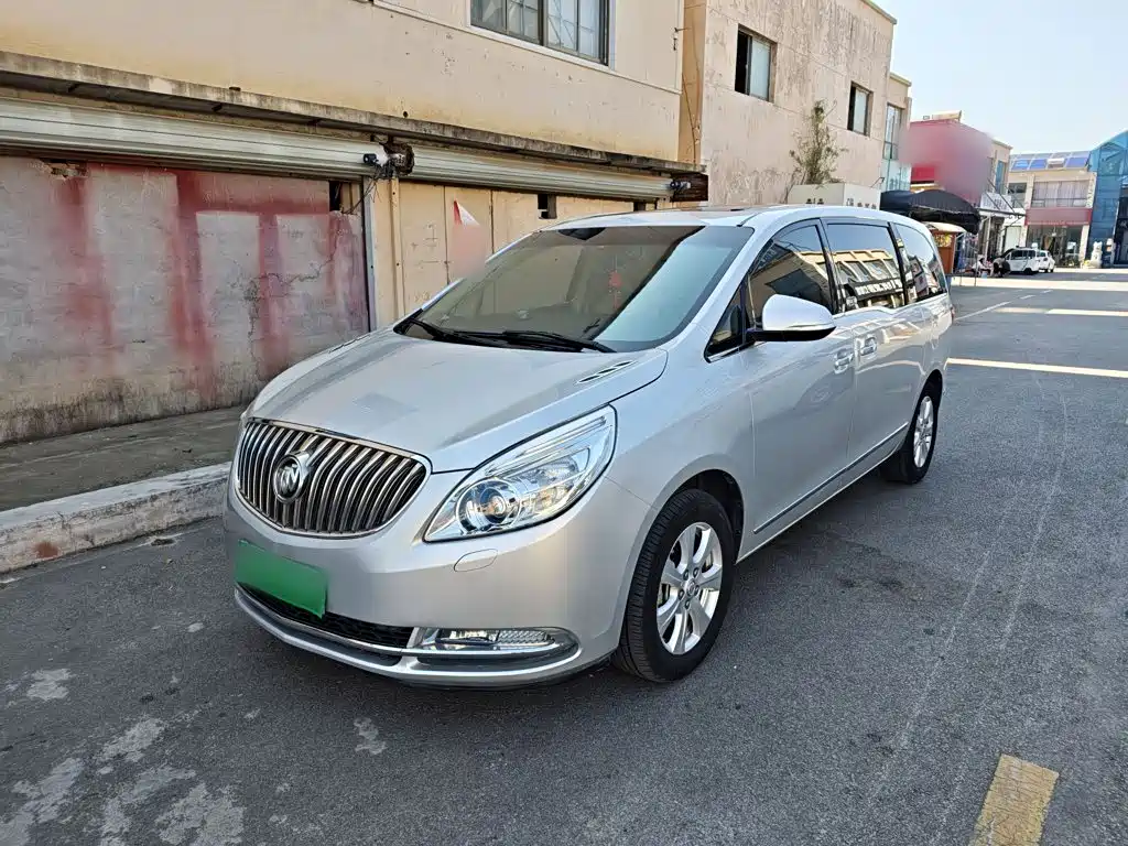 Buick GL8 — миниатюра 2