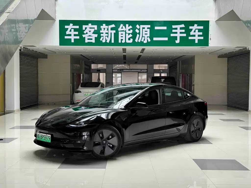 Tesla Model 3 2023