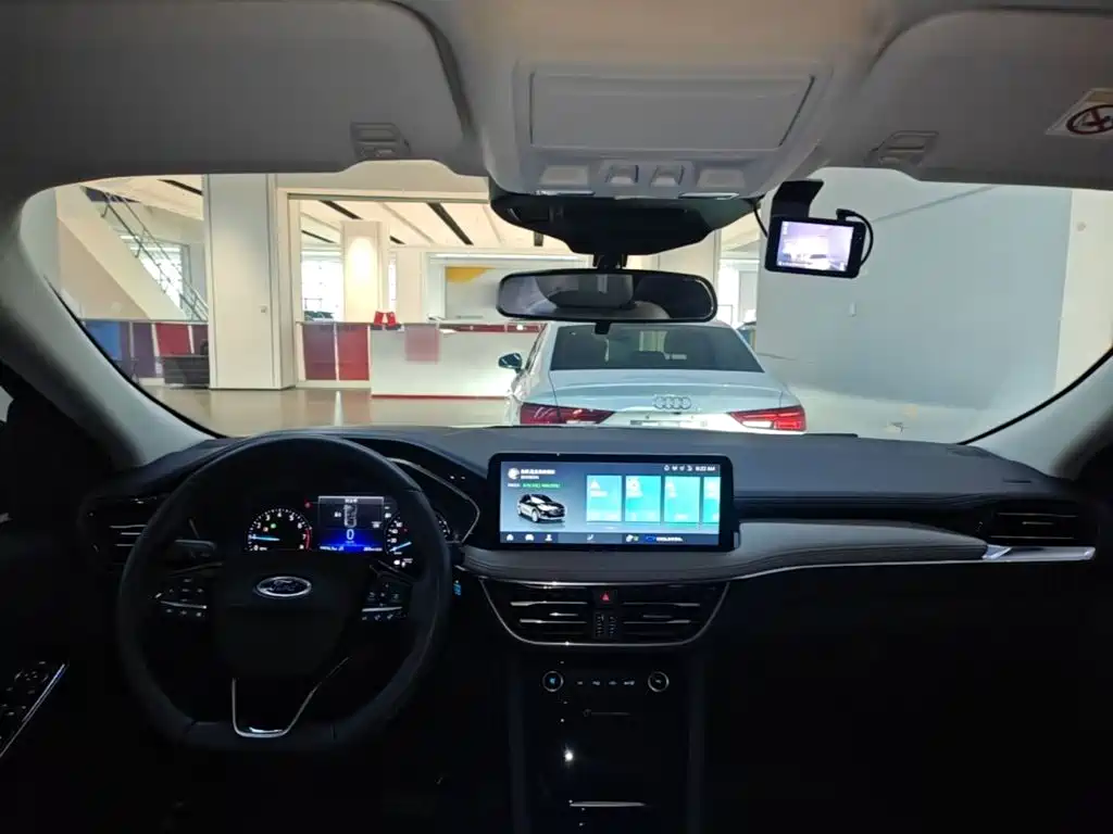 Ford Escape — миниатюра 10