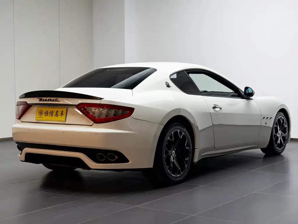 Maserati GranTurismo 2007 4.2L Standard