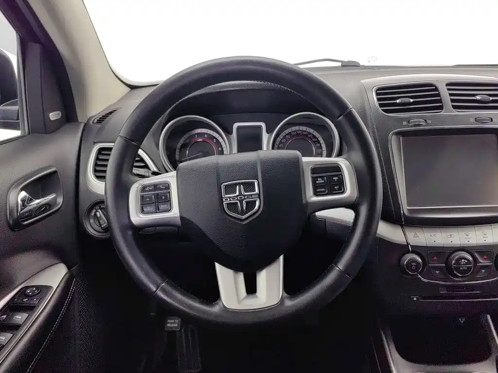 Dodge Journey — миниатюра 11