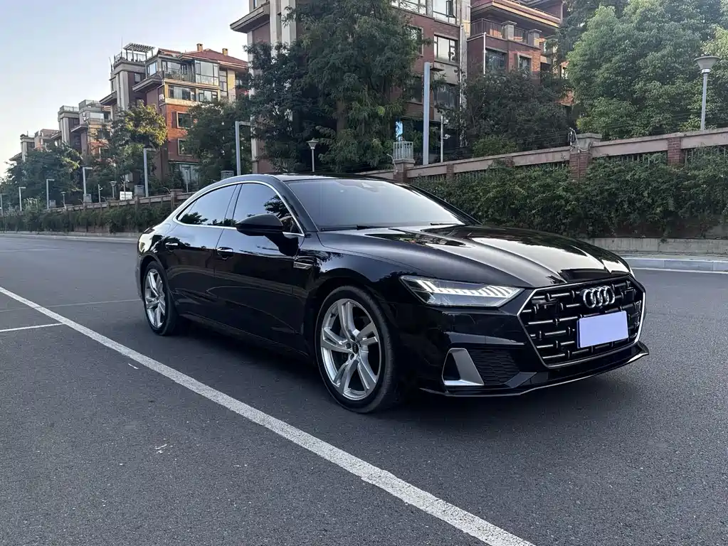 Audi A7L — миниатюра 3