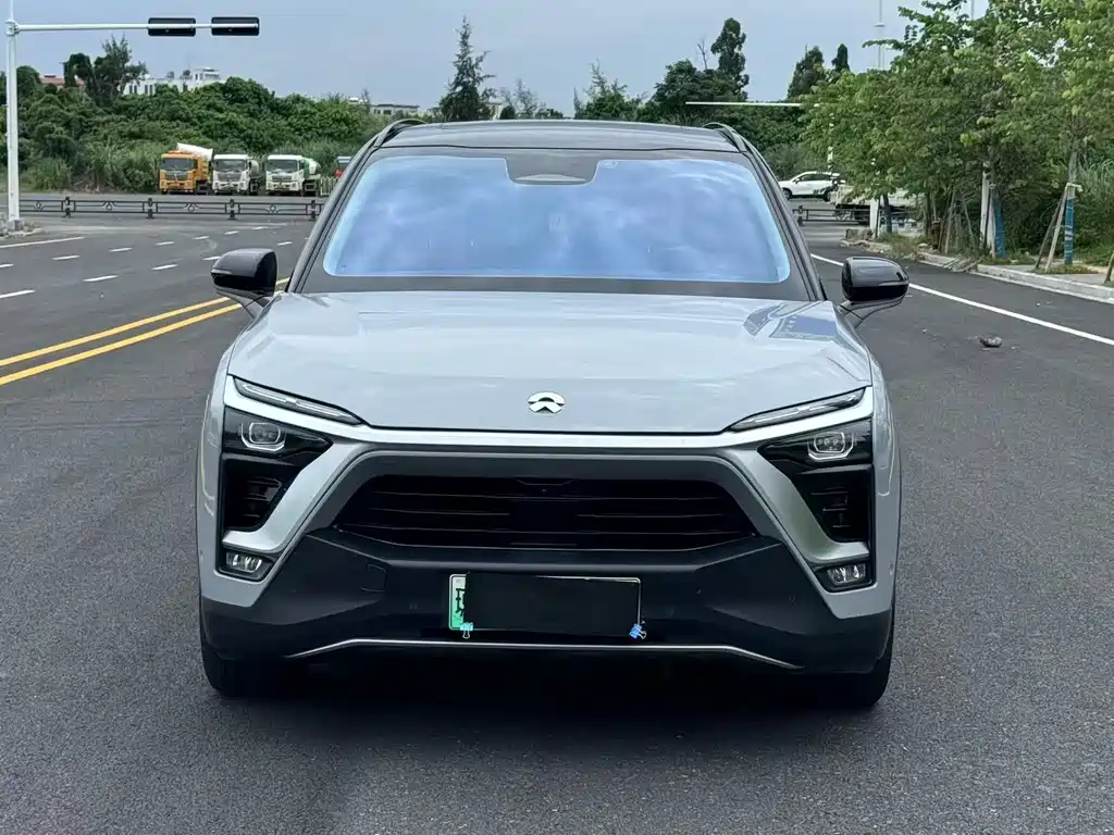 NIO ES8 — миниатюра 2