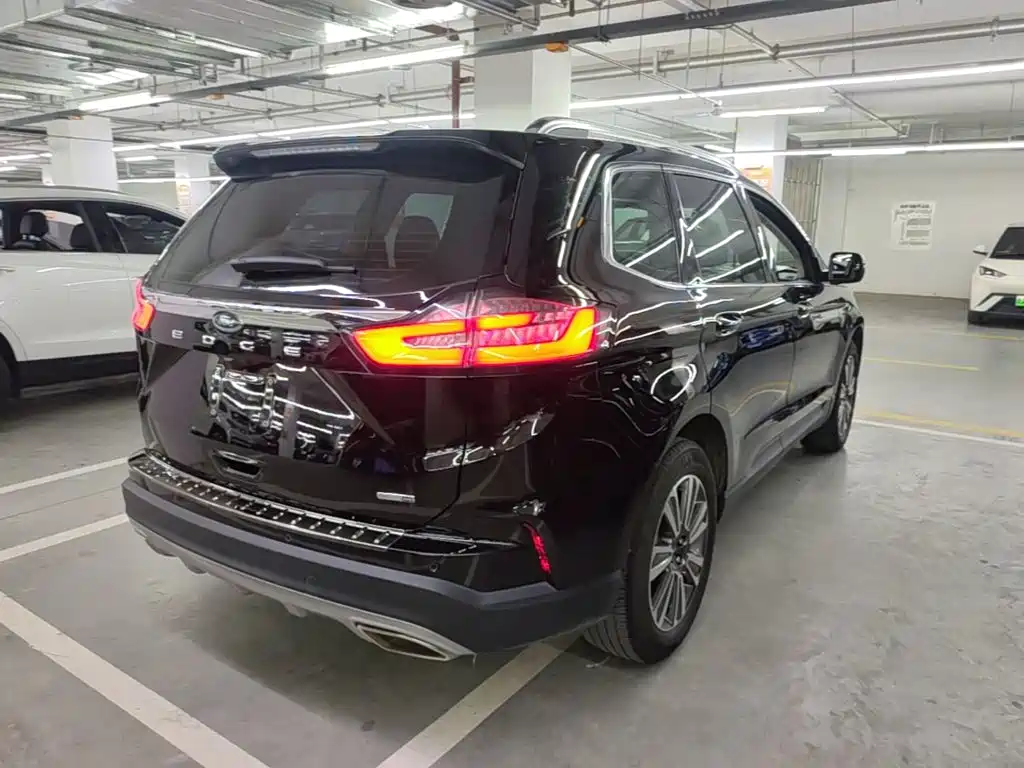 Ford Edge — миниатюра 7